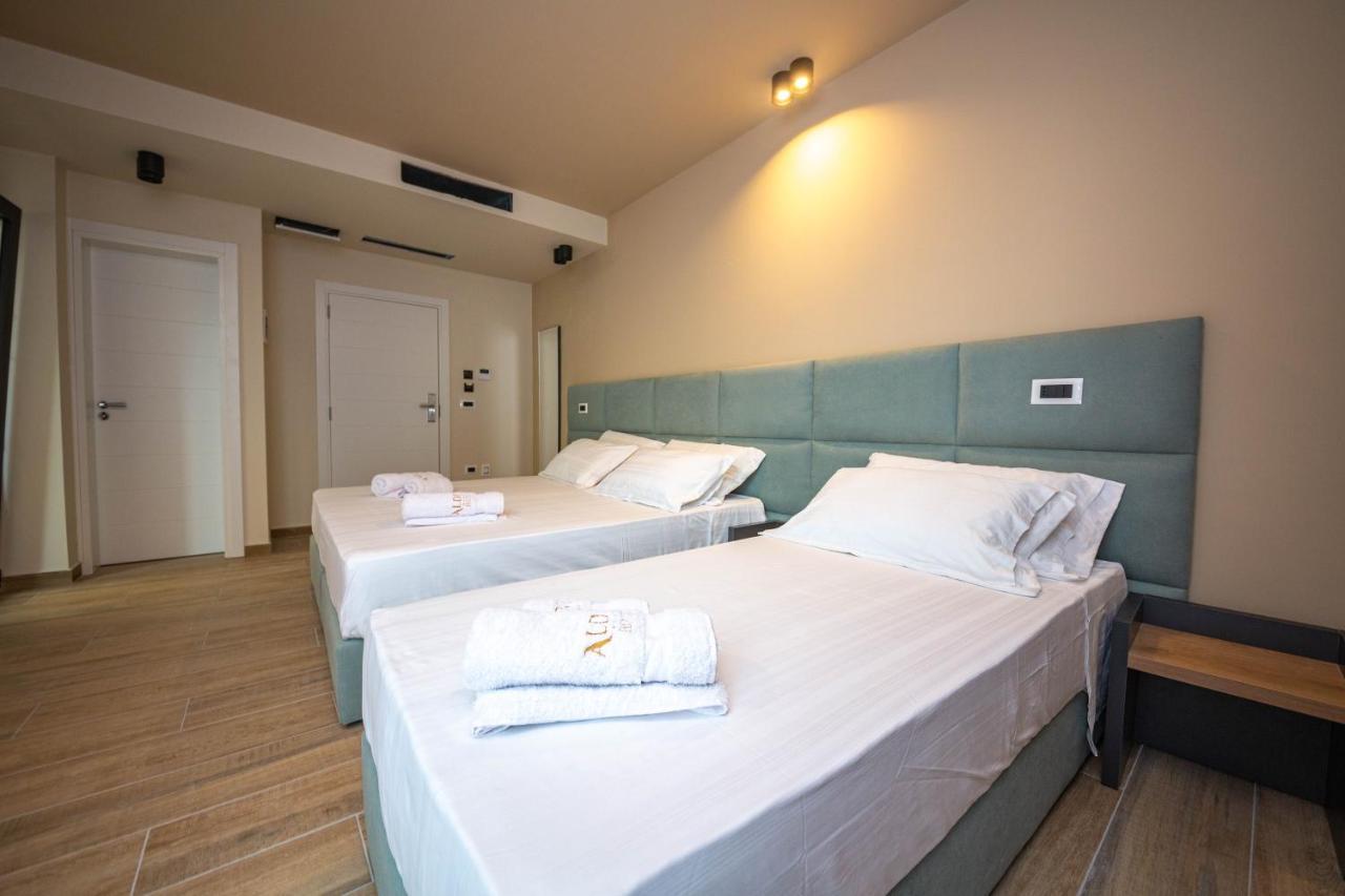 Hotel Alion21 Durrës Esterno foto