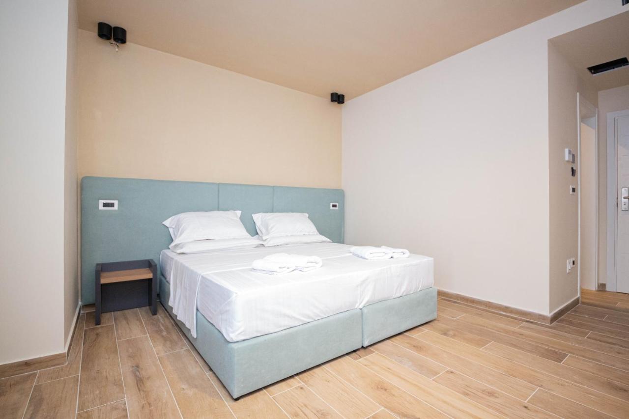 Hotel Alion21 Durrës Esterno foto