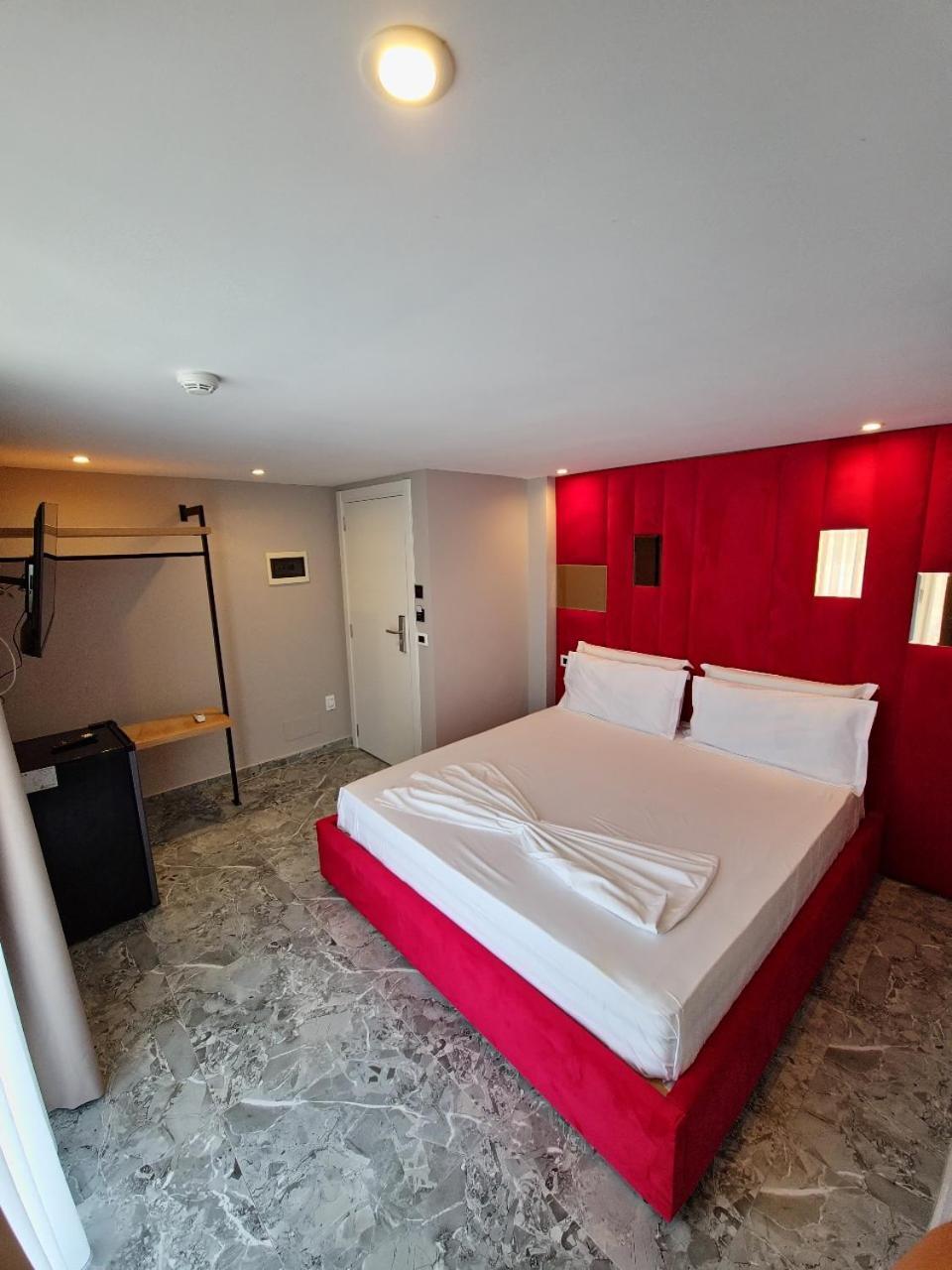 Hotel Alion21 Durrës Esterno foto