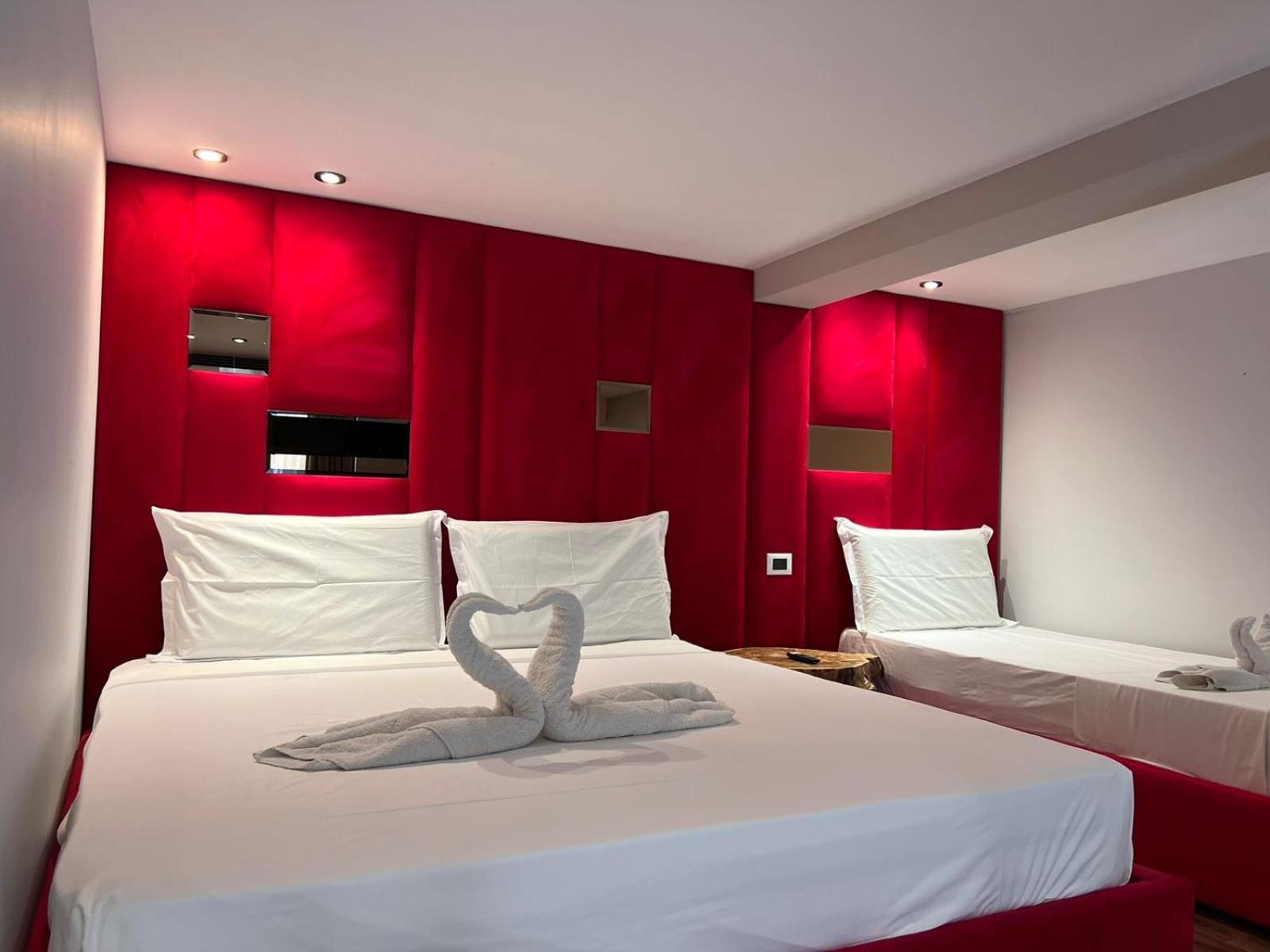 Hotel Alion21 Durrës Esterno foto